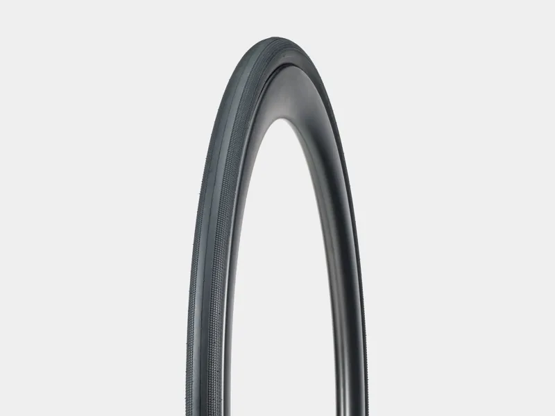 Bontrager R1 Hard-Case Lite 700x32c Road Bike Tyre in Black
