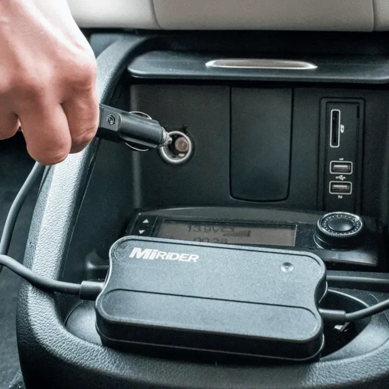 MiRider 12v Leisure Charger For Motorhomes Cars And Boats Charger In Black-1