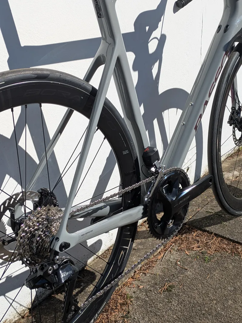 Basso Astra 105 Di2 Campag Bora-1