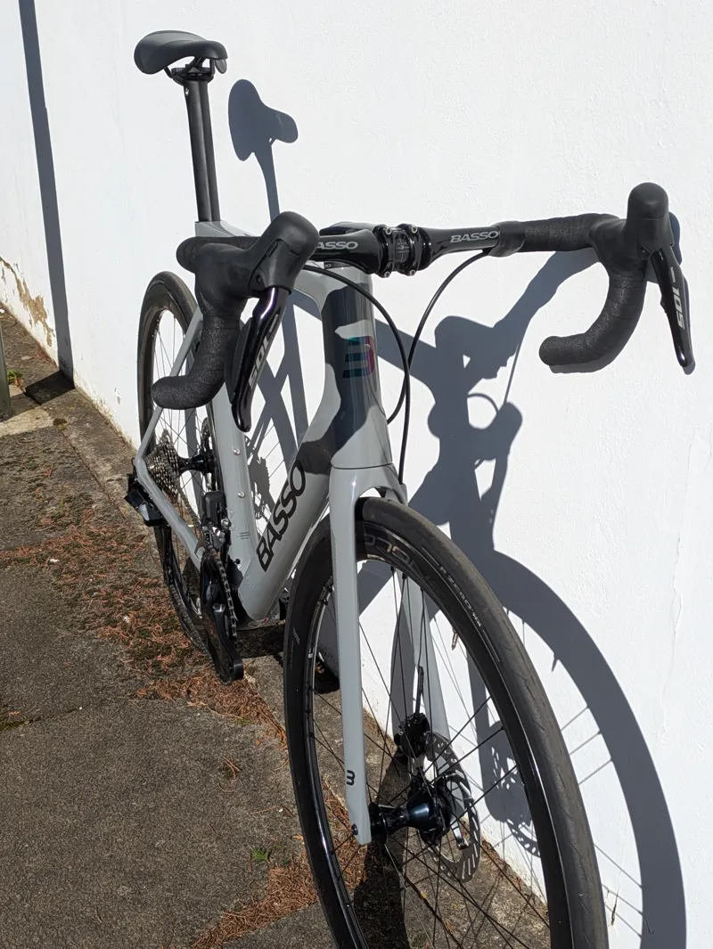 Basso Astra 105 Di2 Campag Bora-2