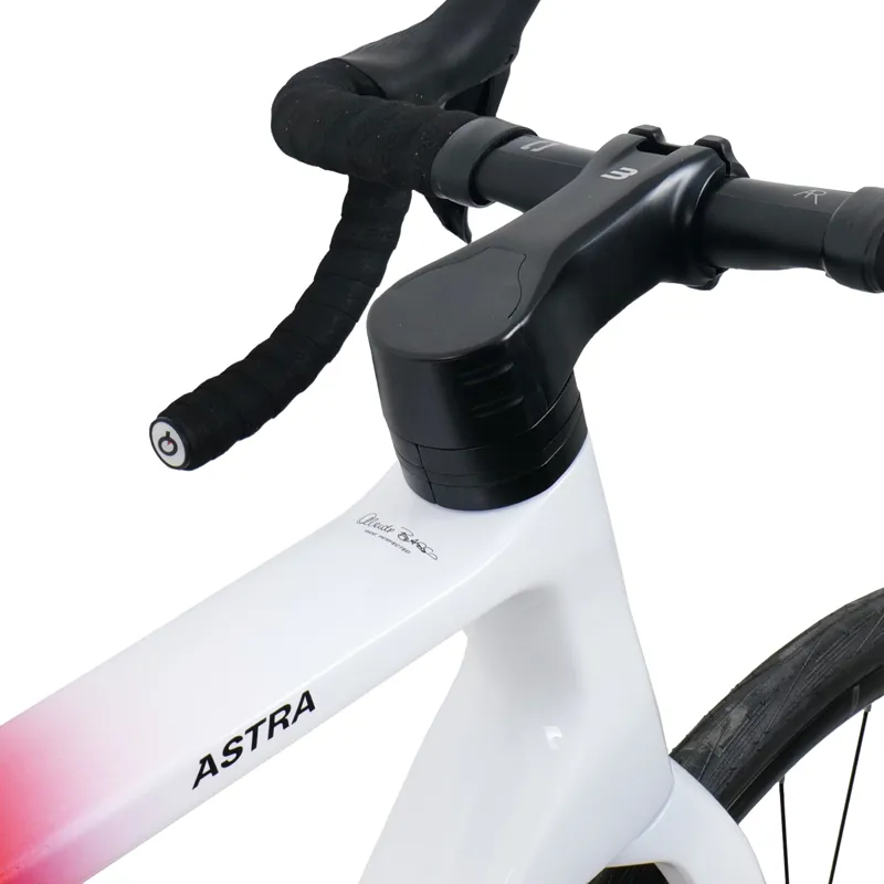Basso Astra 105 DI2/Aksium Chroma 53 M-5